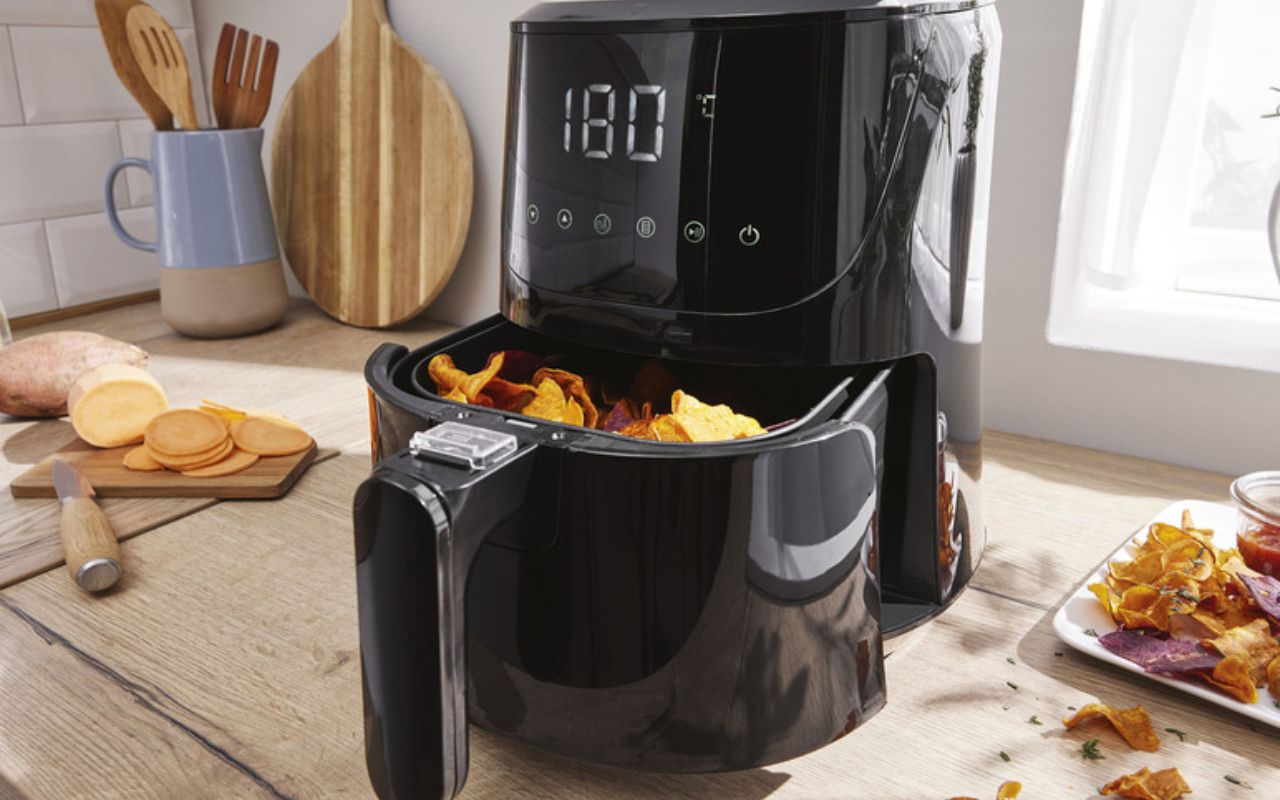 Dites adieu à votre friteuse à air chaud | Ce nouvel appareil de Lidl cuit les aliments de neuf façons différentes