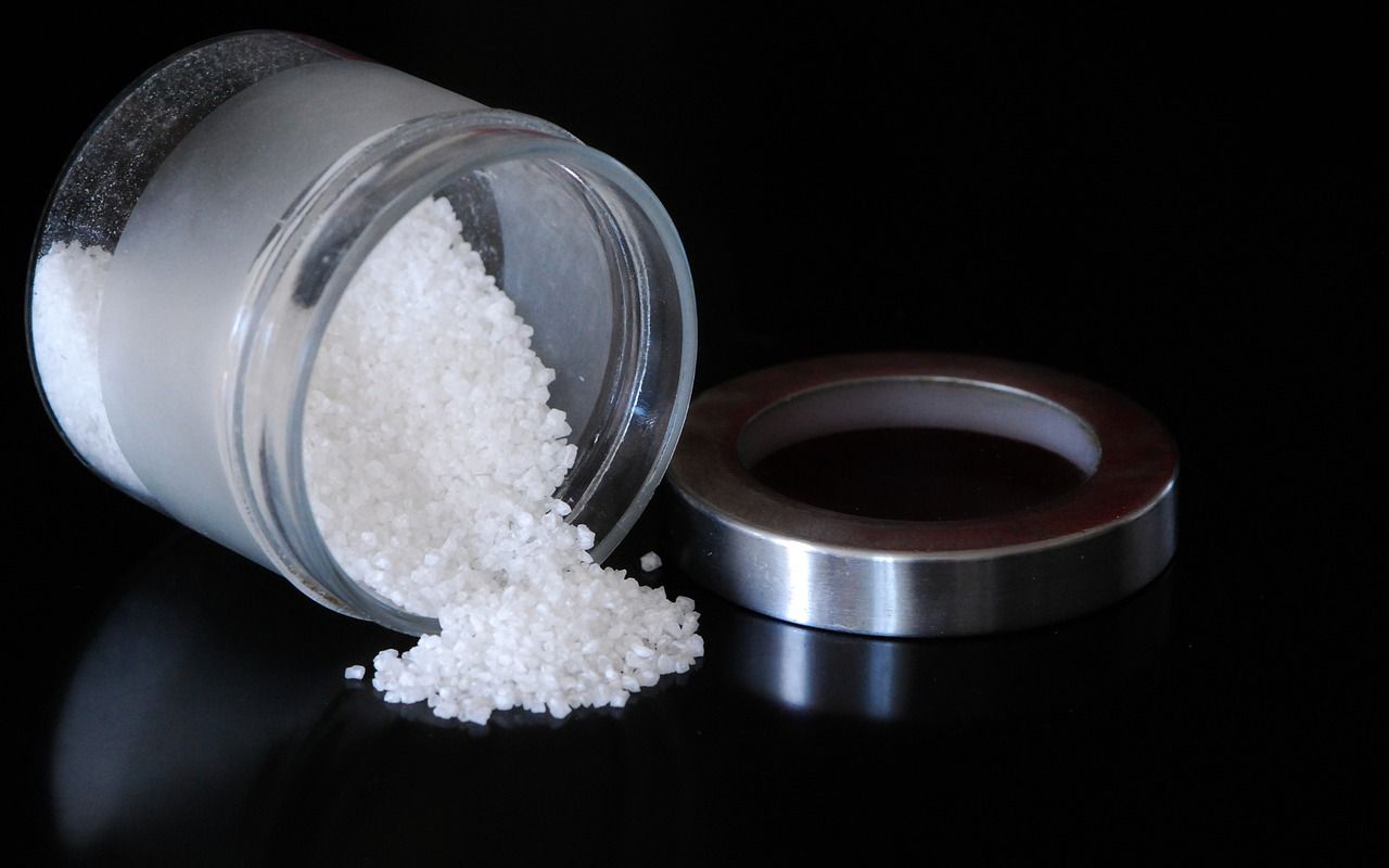 Romarin et gros sel : pourquoi les mettre dans un bocal à l'intérieur ?