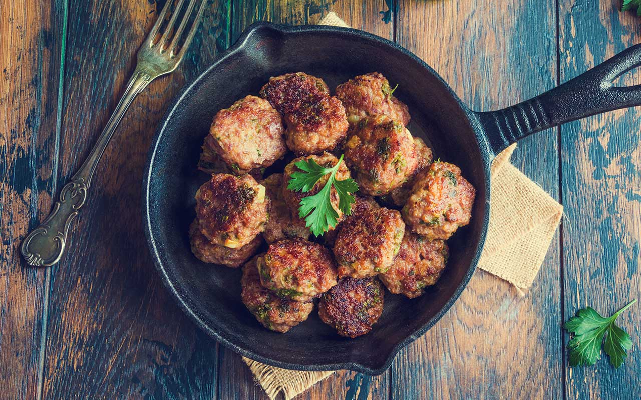 Beaucoup l'ignorent encore : la recette pour préparer des boulettes de viande croustillantes à partir d'un seul ingrédient