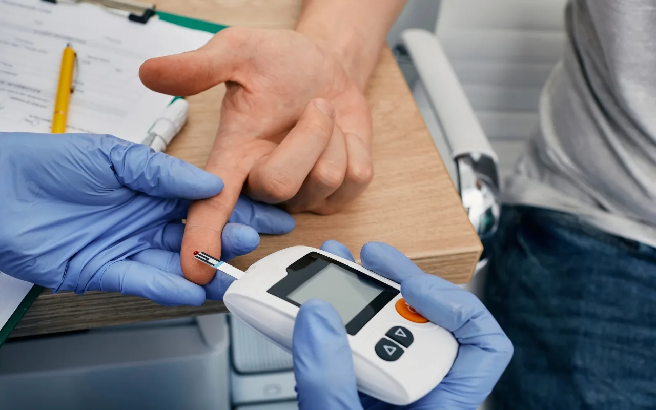 Buvez une cuillère à café chaque matin. Votre cœur sera fort et votre taux de sucre dans le sang baissera.