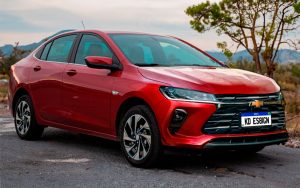 Chevrolet présente son nouveau modèle Monza, destiné à remplacer l’Onix, équipé d’un moteur turbo et affichant une consommation de carburant pouvant atteindre 18 km/l. La société mise sur un design moderne, des prix compétitifs et des technologies de pointe pour cette berline classique en Chine.