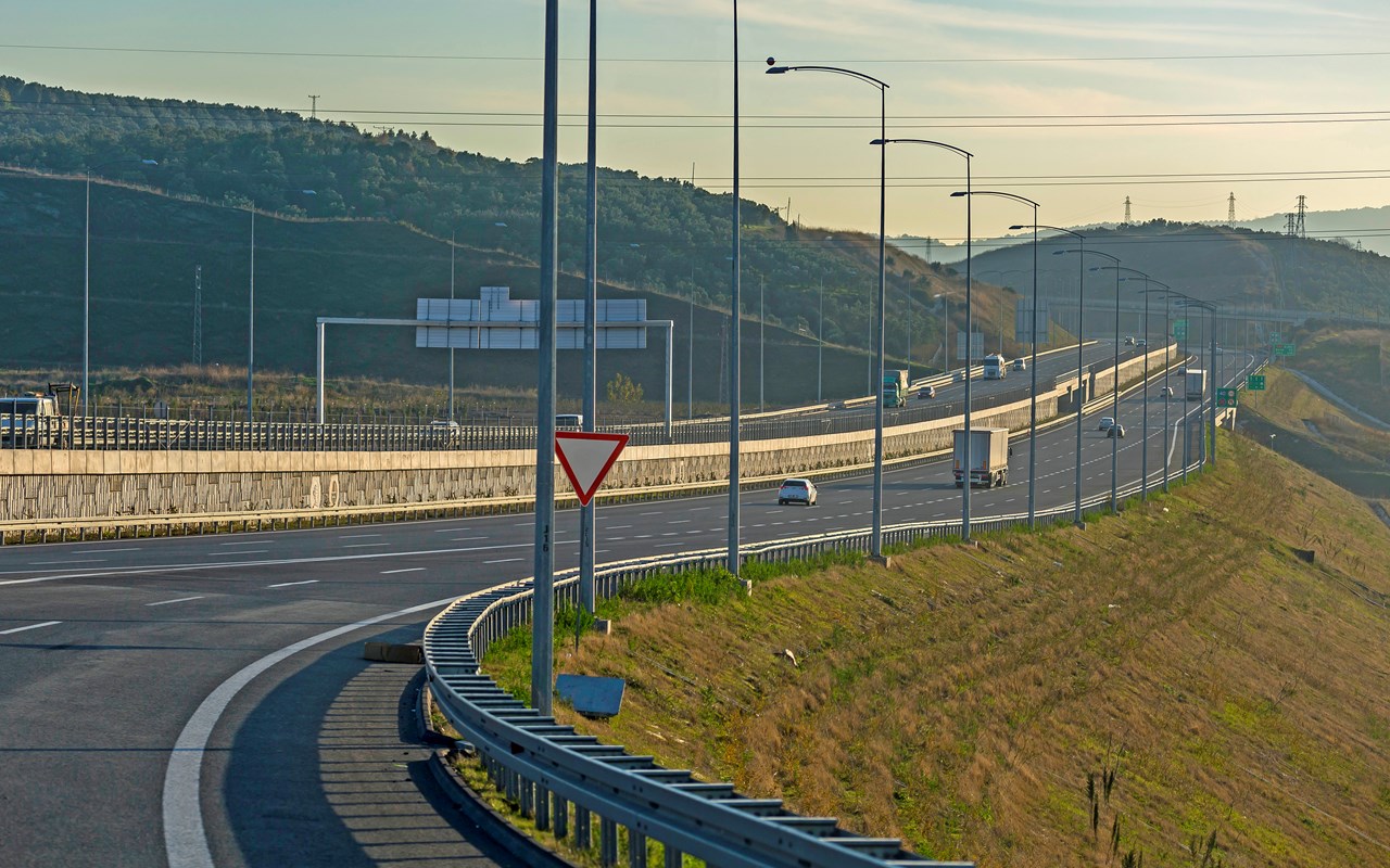 Après 20 ans de travaux, la construction d'une autoroute clé reliant Buenos Aires du nord au sud sera enfin achevée.
