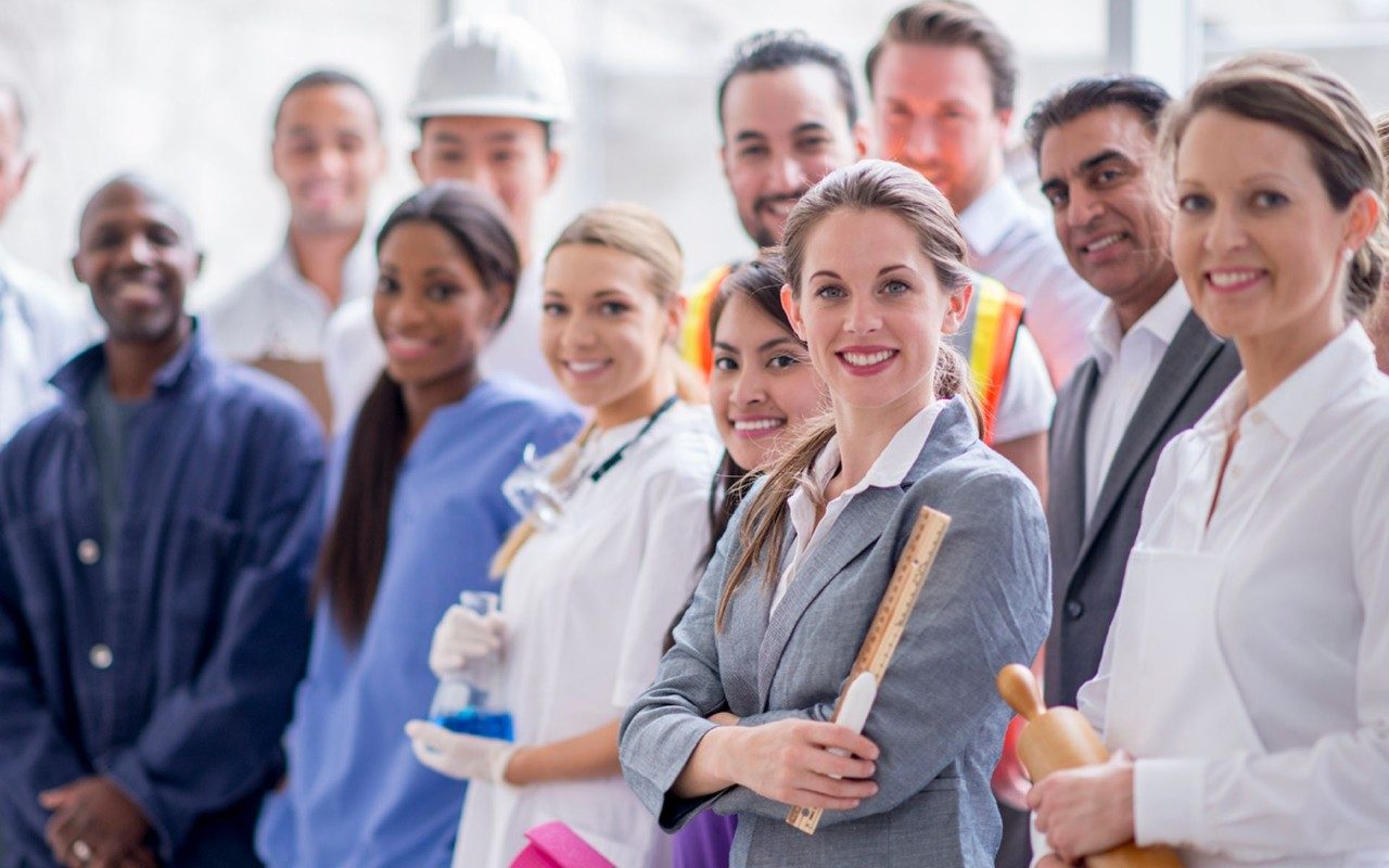 La Suisse recherche 85 000 travailleurs : salaires compris entre 3 500 et 6 500 euros ; voici les postes à pourvoir.